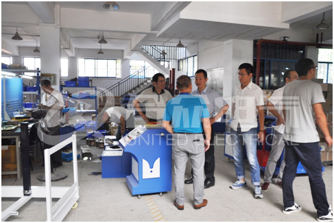 清華大學黃教授蒞臨我司考察指導工作